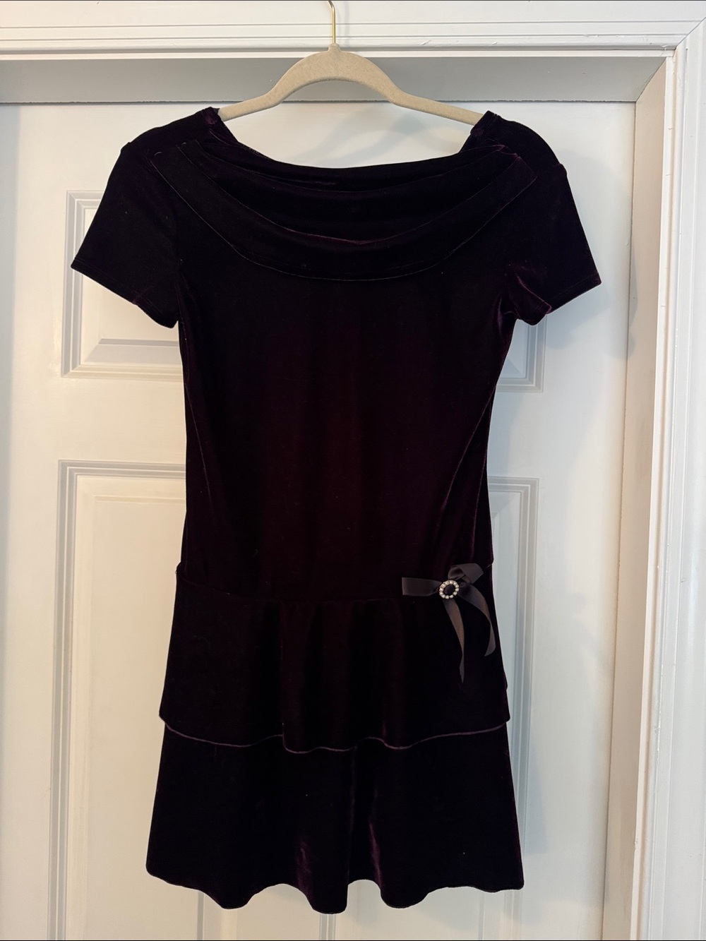 Amy Byers Girls Velvet Short Sleeve Tiered Dress with Bow Accent in Deep Plum